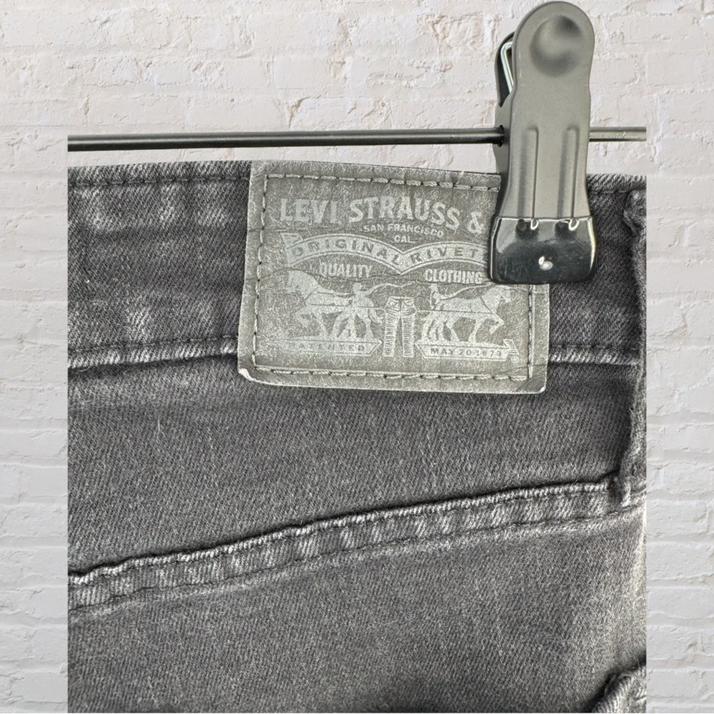 Levi's 721 High Rise Skinny Jeans (size 26) - Picture 7 of 10